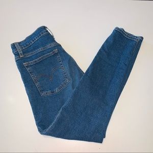 NWOT- Levis Wedgie Skinny